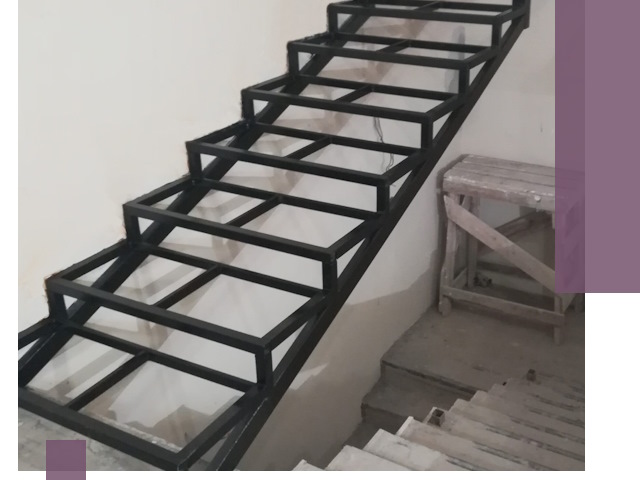 Демонтаж лестниц на металлокаркасе в Дмитрах: быстрый вывоз и разбор