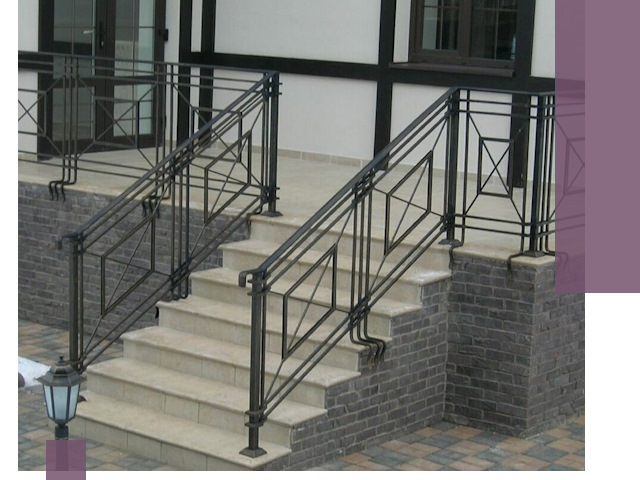 Перила для крыльца в Дмитрах — монтаж, изготовление и установка