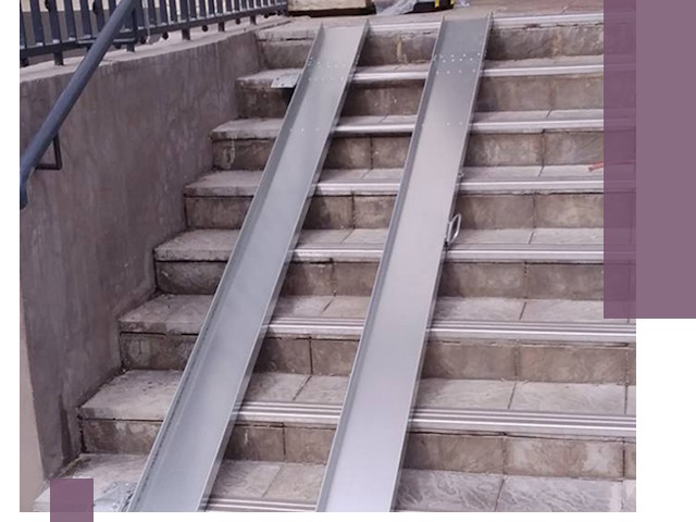 Демонтаж откидных пандусов профессионально в Дмитрах